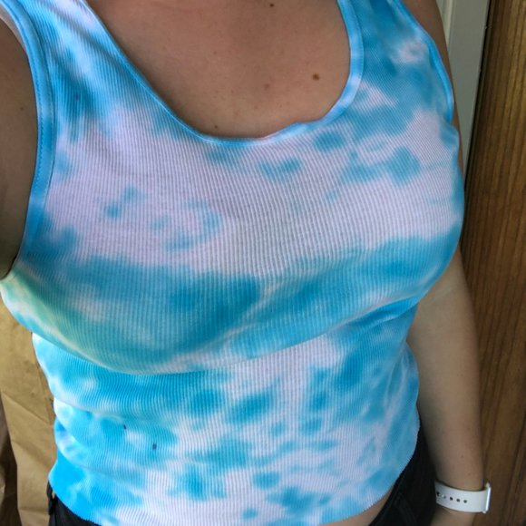 TIE DYE CROP TANK - LIGHT BLUE - Picture 1 of 4